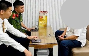 Vietcombank báo tin, công an lập tức có mặt làm việc, ngăn cụ ông chuyển khoản số tiền lớn