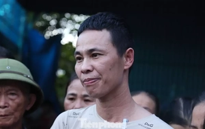 Anh nông dân bán gà lôi trắng: 'Chuyến trở về nhà lần này cứ như giấc mơ'