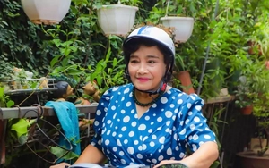 NSND Thanh Tú 81 tuổi vẫn đi xe máy, bơi 1.000 m mỗi ngày