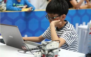 Mới 3 tuổi đã học coding, 4 tuổi cắm cúi vẽ 3D: Con có thực sự thiên tài hay chỉ là "sản phẩm" tham vọng của cha mẹ?