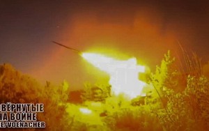 TOS-3 Dragon mạnh mẽ vượt trội nhờ khung gầm T-80