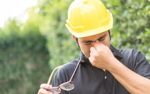 Nghỉ học từ lớp 9 rồi đi làm, lương tháng 16 triệu, chàng trai lên mạng hỏi thì được khuyên đổi việc gấp