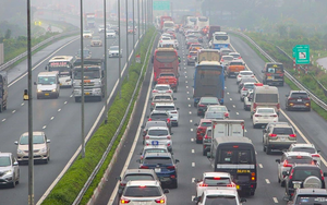 Cục CSGT đề xuất phân làn cấm xe tải đi vào làn sát dải phân cách trên cao tốc