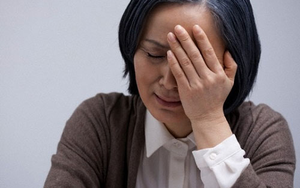 Chồng đau tim phải cấp cứu, vợ đứng ra trả viện phí rồi nhắn đúng một câu khiến mẹ chồng chết lặng