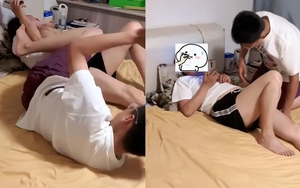 Hình ảnh mẹ chơi đùa với con trai 13 tuổi trong phòng khiến ai nấy hốt hoảng: Chị ơi, hãy tôn trọng ranh giới!