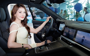 Hé lộ xế hộp tiền tỷ vừa về tay Chi Pu, "người bạn đồng hành" mới đặc biệt thế nào?