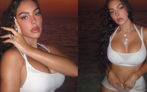 Bạn gái Ronaldo diện bikini sexy hết nấc, tay lấp lánh nhẫn kim cương siêu to khổng lồ