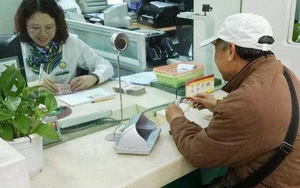 Nhận được 18 tỷ đồng tiền đền bù đất, cụ ông đem gửi tiết kiệm ngay, 5 năm sau tất toán thì sững sờ: Ngân hàng báo "sổ tiết kiệm này là giả"