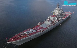 Tàu tuần dương Pyotr Velikiy có nên được hoán cải thành 'pháo hạm hạt nhân'?