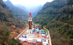 Khoan thủng 3,3 km đất đá, hơn 200 tỷ mét khối khí phun lên ngùn ngụt, Trung Quốc trúng đậm ‘kho báu’ trải rộng xuyên tỉnh, củng cố an ninh năng lượng