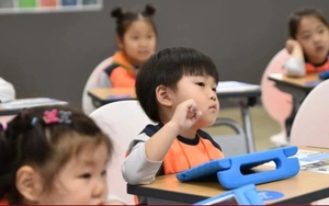 'Nhà trẻ thành trường luyện thi': Sự thật ám ảnh về giáo dục sớm ở Hàn Quốc