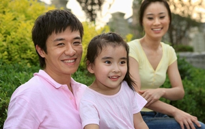 Nhà văn nổi tiếng nói: Chỉ cần nhìn 1 điểm của người đàn ông, biết ngay gia đình hạnh phúc, con cái ngoan ngoãn hay không