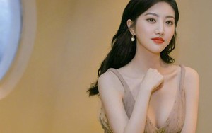 Đàn bà khôn không quản chồng, chỉ âm thầm làm 3 việc này, tự khắc chồng mê đắm