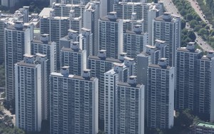 Hơn 100.000 căn nhà nằm trong tay người ngoại quốc khiến giá BĐS vượt sức chịu đựng, người dân chỉ có thể đi thuê: Siêu cường châu Á ra lệnh khẩn!