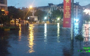 "Làng" biệt thự triệu đô Hà Nội ngập trong "biển nước"