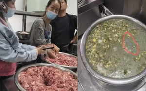 Đột kích căng tin của 1 trường tiểu học, phát hiện hơn 35kg thịt lợn chuyển sang màu xanh lá, bốc mùi hôi thối