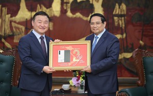 Gặp Thủ tướng, CEO Samsung điện tử nhắc đến "điều đặc biệt" về một chiếc điện thoại "made in Vietnam"