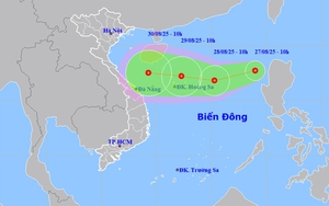 Áp thấp nhiệt đới hình thành trên Biển Đông, hướng về đất liền nước ta