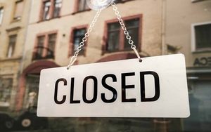 Hôm nay, tạm ngưng giao dịch tại nhiều phòng giao dịch Vietcombank, Sacombank, VPBank,…