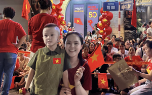 Vợ Duy Mạnh ra thông báo "sống còn" về "tạp hoá 0 đồng" dành cho bà con đi xem A80