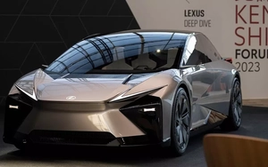 Hé lộ tên gọi xe điện hoàn toàn mới của Lexus