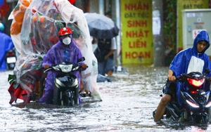 Rạng sáng mai áp thấp nhiệt đới có thể thành bão, Bắc và Trung Bộ cao điểm mưa