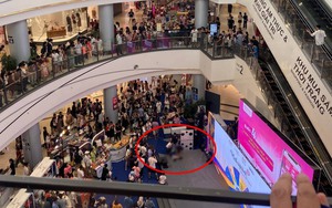 Người đàn ông rơi từ tầng cao của trung tâm thương mại ở Hà Nội xuống đất: Nhân chứng kể gì?