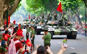Choáng ngợp hình ảnh Su-30MK2, Yak-130 lần đầu thả bẫy nhiệt và dàn vũ khí, khí tài tại Lễ tổng duyệt A80