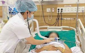 Tiêm botox làm đẹp tại nhà, hai phụ nữ liệt toàn thân nguy kịch