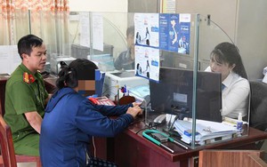 Bà 74 tuổi đi rút sổ tiết kiệm, cán bộ quỹ tín dụng không thực hiện mà báo ngay cho công an