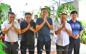 Các đồng nghiệp vào Đồng Nai tiễn biệt cố trọng tài Trần Đình Thịnh