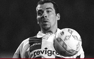 Cựu vô địch Champions League đột tử ở tuổi 53