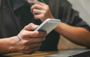 Người dùng đặc biệt chú ý khi liên kết ví điện tử với tải khoản hoặc thẻ ngân hàng