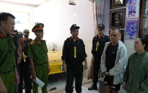 Khám xét nơi ở của nhóm cho vay, công an thu giữ lượng lớn tiền mặt, 8 sổ tiết kiệm 84 tỉ đồng