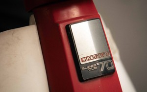 'Huyền thoại' xe Honda từng có giá bằng cả căn nhà mặt phố, nay có thể cầm lái với phí ngang 10 bát phở