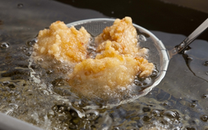 3 loại dầu ăn là “chất xúc tác ung thư” nhưng nhà nào cũng dùng