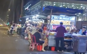 Hàng rong bát nháo trước bệnh viện, UBND phường trả lời chưa thuyết phục