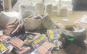 Cháy xe container giữa đường, hé lộ bí mật ẩn giấu trong 195 thùng xốp khiến nhiều người giật mình