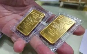 Người mua vàng SJC lỗ nặng trong 5 ngày qua