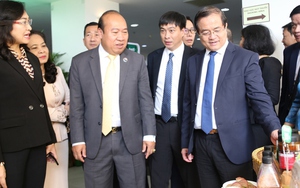 Đặt mục tiêu 20 tỉ USD kim ngạch thương mại song phương Việt Nam - Campuchia