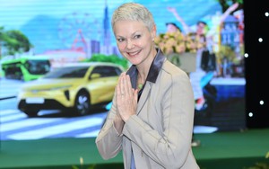 Đại sứ Na Uy nhiều lần đi xe điện VinFast tại Việt Nam: “Tôi hy vọng sẽ thấy loại xe này ở Na Uy”