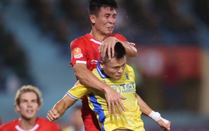 Văn Quyết hụt hơi, Tuấn Hải bế tắc, CLB Hà Nội lại thua đau khiến HLV Nhật Bản nguy cơ "bay ghế"?