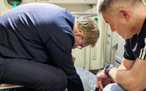 Bộ trưởng Y tế Nga cứu sống hành khách trên chuyến bay: Nạn nhân rơi vào tình huống nguy kịch như thế nào?