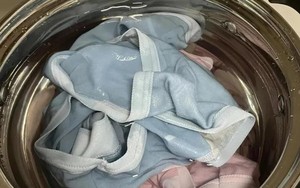 2 thói quen sai lầm biến quần áo thành ổ vi khuẩn, càng giặt càng bẩn điên lên