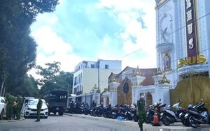 Phong tỏa, khám xét quán karaoke nổi tiếng bậc nhất ở Quảng Ngãi