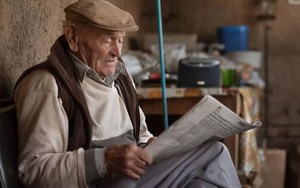 Ông lão cô đơn nhất thế giới