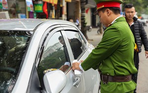 Đây là số tiền phạt khi đỗ ôtô trên miệng cống thoát nước