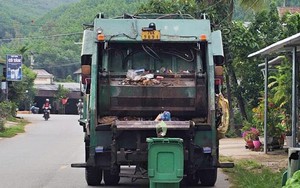 Phát hiện thi thể trẻ sơ sinh trong thùng rác