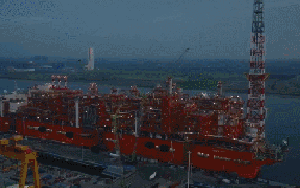 Trung Quốc hạ thủy "quái vật" 376 mét, đặt cột mốc lịch sử mới: Khẳng định đã vươn tới đẳng cấp thế giới