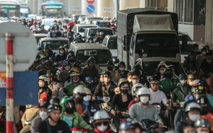 Hà Nội 'cấm' xe xăng: Người mua xe mới có đang liều lĩnh?